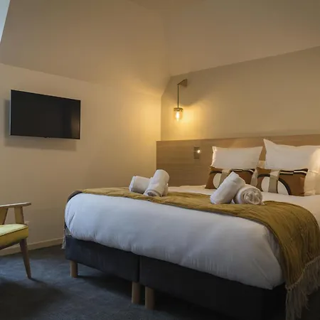 Domaine De L'ecorcerie Hotel