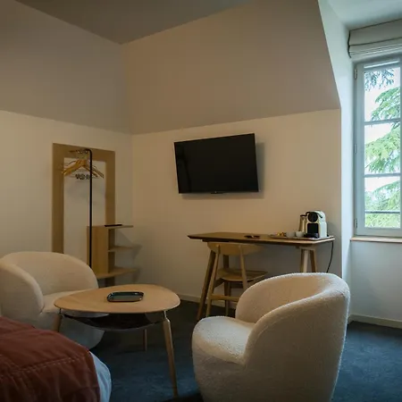 Domaine De L'ecorcerie Hotel