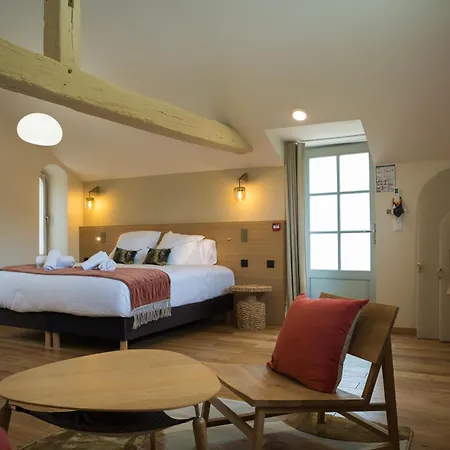 Hotel Domaine De L'ecorcerie 3*