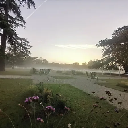 Domaine De L'ecorcerie Hotel Fontaine-le-Comte