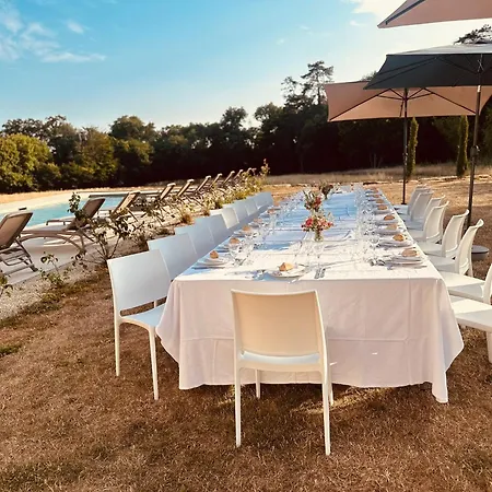 Domaine De L'ecorcerie Hotel