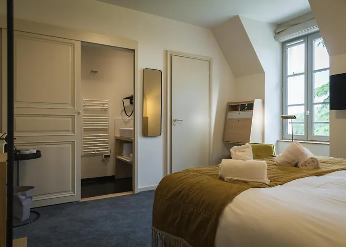 Hotel Domaine De L'ecorcerie *