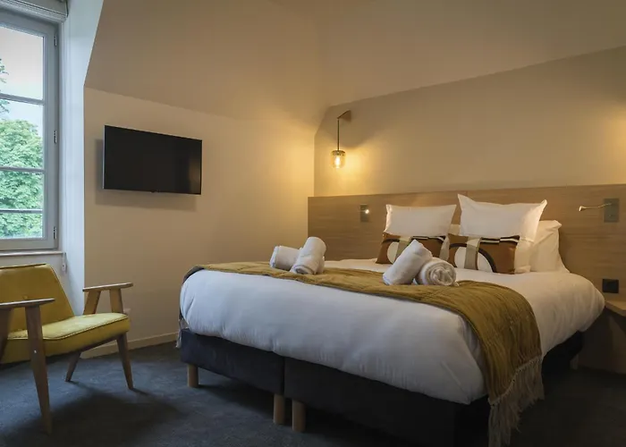 Domaine De L'ecorcerie Hotel