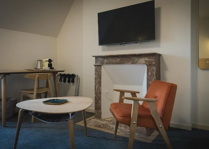 Domaine De L'ecorcerie Hotel Fontaine-le-Comte