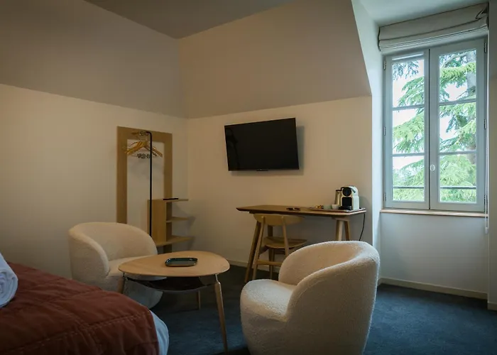 Domaine De L'ecorcerie Hotel