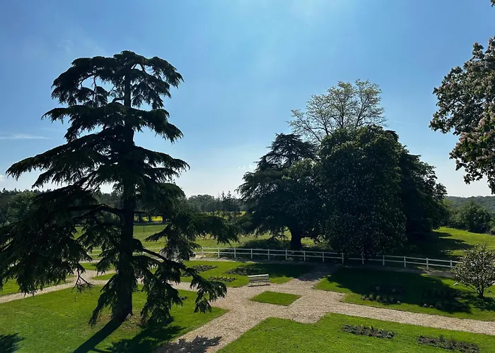 Domaine De L'ecorcerie Hotel