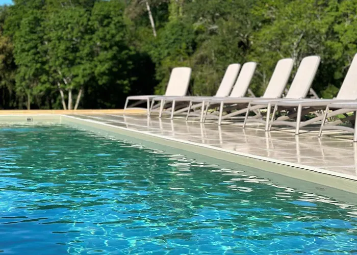 Domaine De L'ecorcerie Hotel *