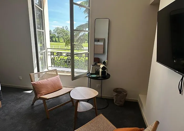 Hotel Domaine De L'ecorcerie Fontaine-le-Comte