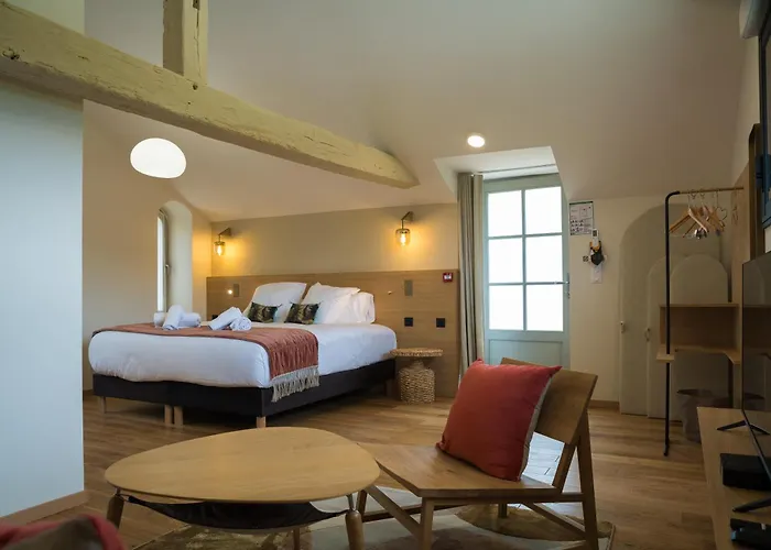 Hotel Domaine De L'ecorcerie *